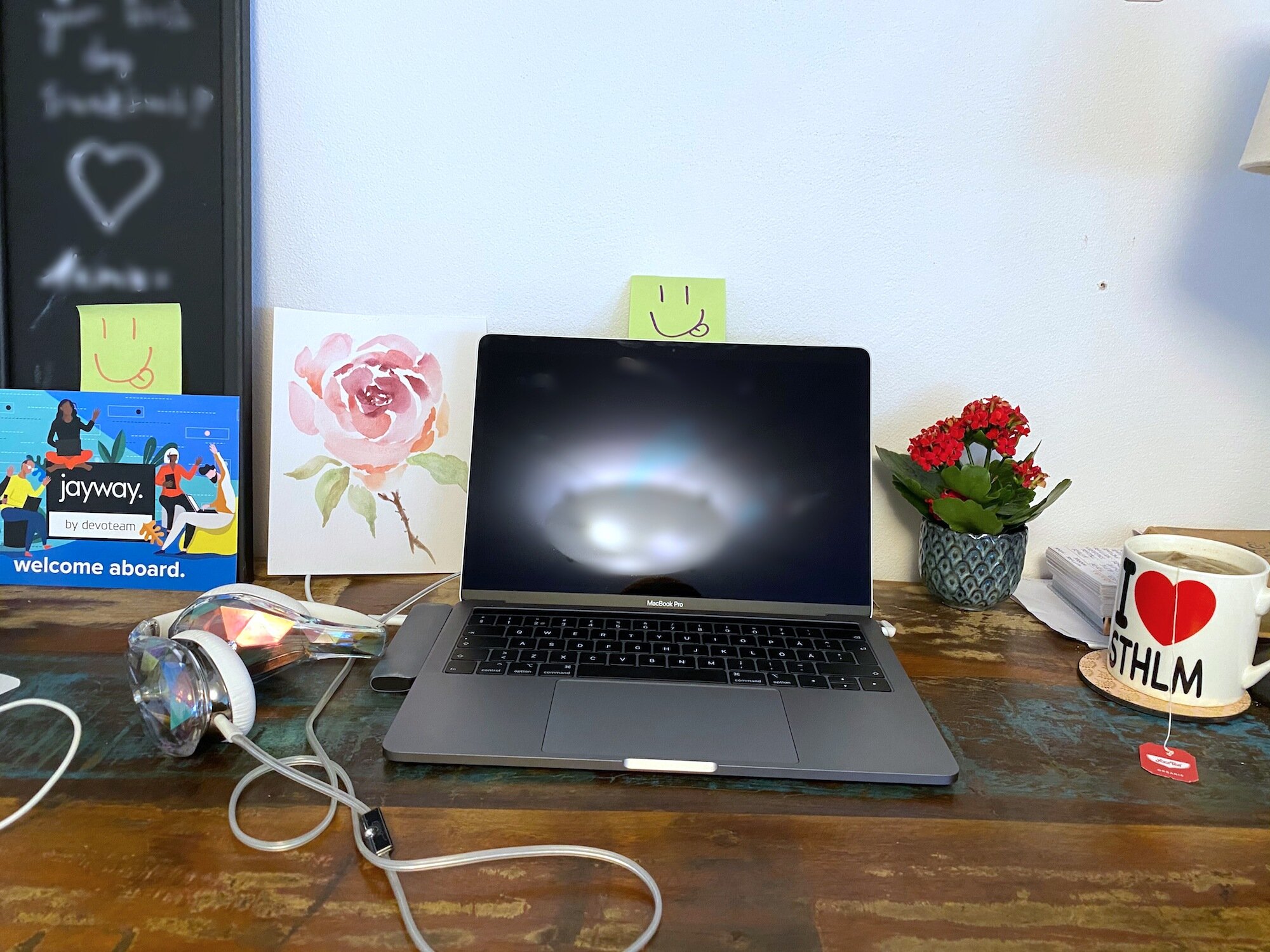 Simone’s home office setup - We love the mug!